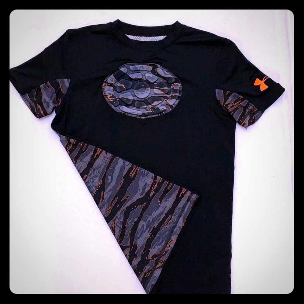 Under Armour Tee Size L